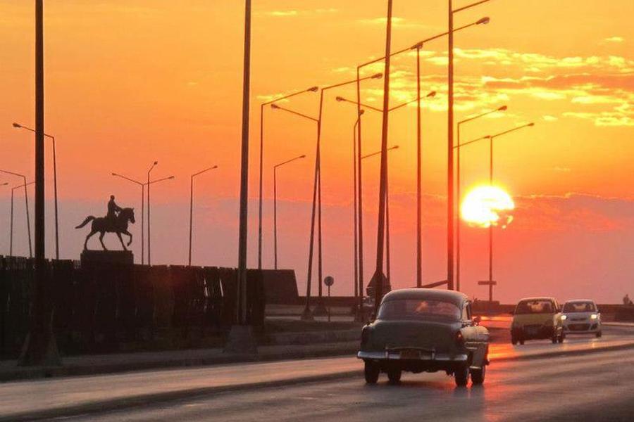 This week’s Twitter #FriFotos theme is Cars! Earlier this week we told you why you need to visit Cuba now. One reason is to drive around in the classic U.S. cars! Check out some shots of these wildly popular Yank tanks below. &nbsp