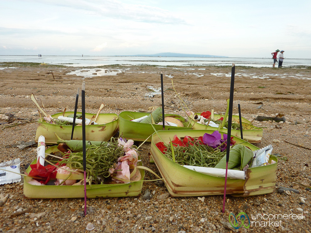 Offerings and prayers at Sanur Beach. 